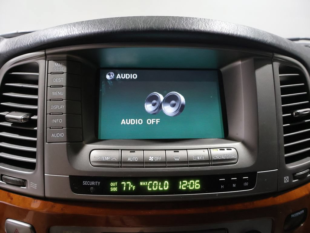 Used 2007 Lexus LX 470 4WD w/ Preferred Accessory Pkg image 25