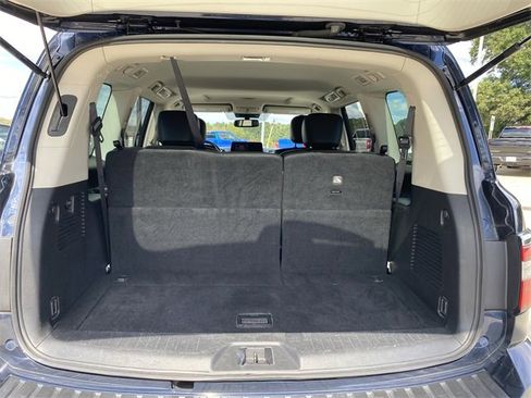 Used 2023 Nissan Armada SL w/ Captain's Chairs Package image 34