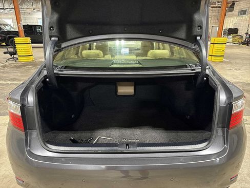 Used 2013 Lexus ES 350 w/ Luxury Pkg FWD image 10
