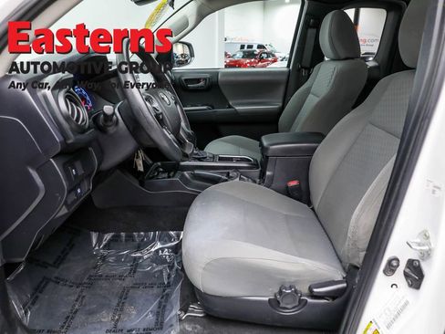 Used 2021 Toyota Tacoma SR RWD image 14