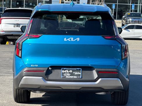 New 2026 Kia EV9 Wind image 5