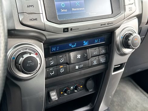 Used 2017 Toyota 4Runner Limited image 10