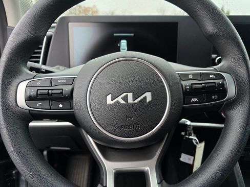 Certified 2024 Kia Sportage LX image 29
