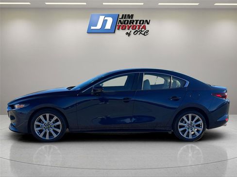 Used 2025 MAZDA MAZDA3 s image 8