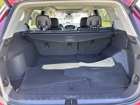 Used 2020 GMC Terrain SLT w/ Preferred Package AWD/4WD image 25