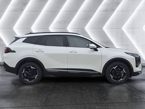 New 2026 Kia Sportage EX image 3