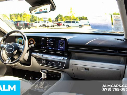 Used 2025 Hyundai Kona SEL FWD image 22