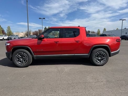 Used 2025 Rivian R1T Adventure image 4