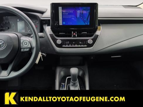 Used 2025 Toyota Corolla LE FWD image 10