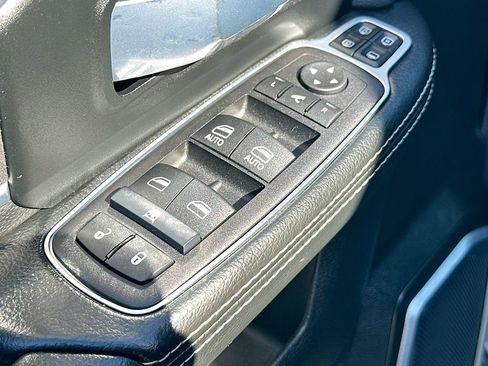 Used 2024 RAM 3500 Laramie w/ Chrome Bumper Package image 19