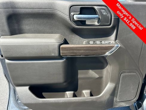 Used 2022 Chevrolet Silverado 1500 RST AWD/4WD image 12