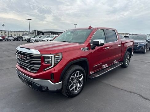 Used 2023 GMC Sierra 1500 SLT w/ SLT Premium Package AWD/4WD image 7