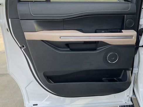 Used 2024 Ford Expedition Max Limited image 20