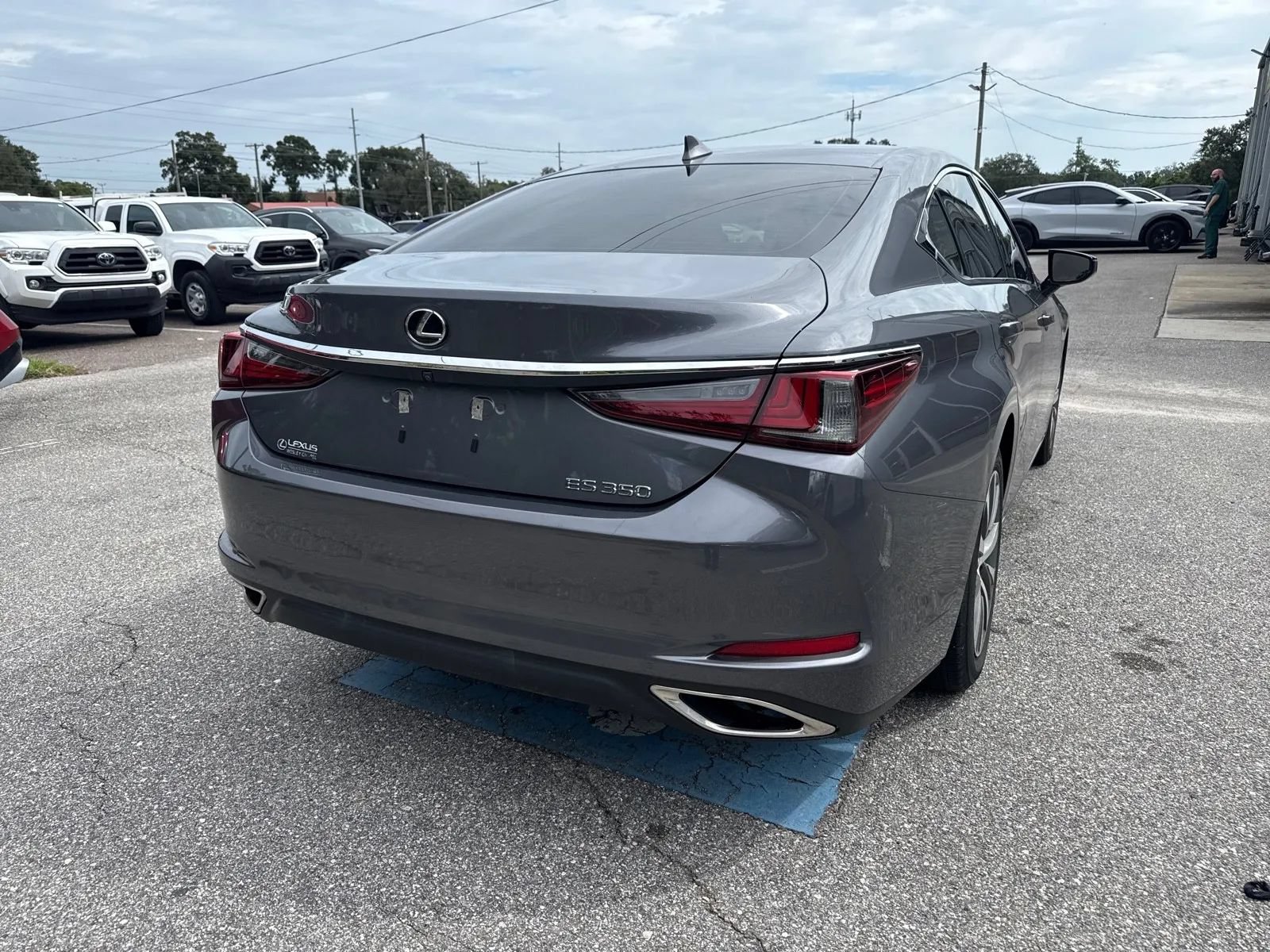 Used 2019 Lexus ES 350 FWD image 8