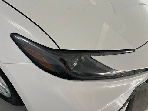 Used 2025 Toyota Camry LE FWD image 34