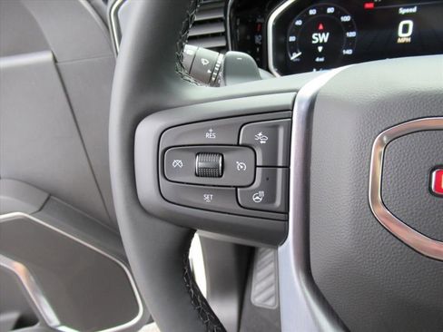 New 2026 GMC Sierra 1500 Elevation image 18