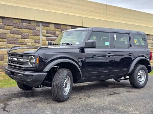 New 2026 Ford Bronco 4-Door AWD/4WD image 6