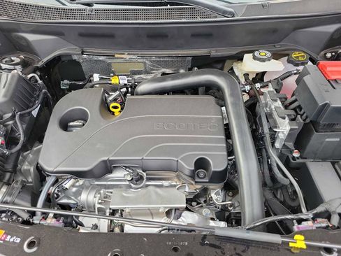 New 2026 Chevrolet Equinox LT w/ Convenience Package II FWD image 13