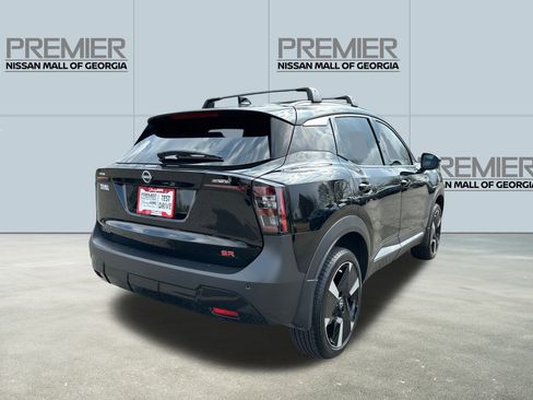 Used 2025 Nissan Kicks SR image 5