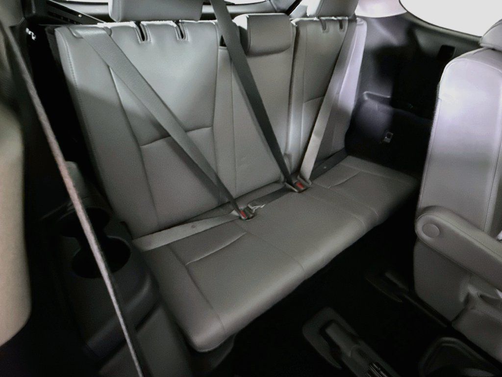 Certified 2020 Toyota Highlander Platinum AWD/4WD image 33