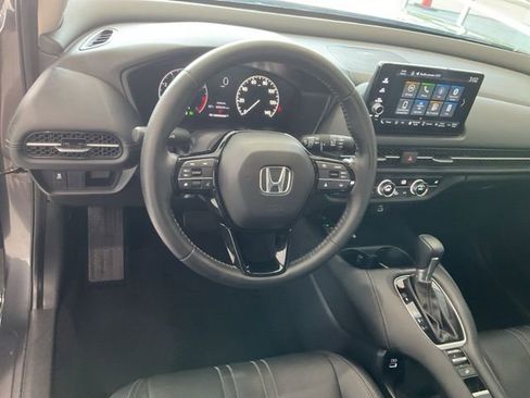 Used 2023 Honda HR-V EX-L image 8