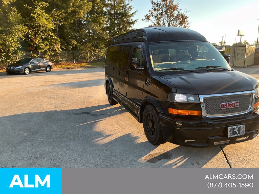 Used 2017 GMC Savana 2500 RWD image 3