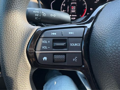 Used 2023 Honda Civic LX image 28