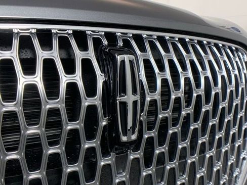 New 2025 Lincoln Corsair Premiere w/ Equipment Group 101A image 12