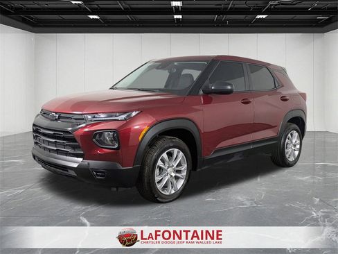 Used 2023 Chevrolet TrailBlazer LS w/ LPO, Blackout Package image 1