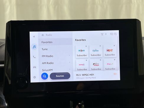 Used 2023 Toyota Corolla LE image 18