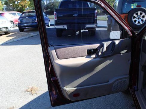 Used 1995 Mercury Villager GS image 9