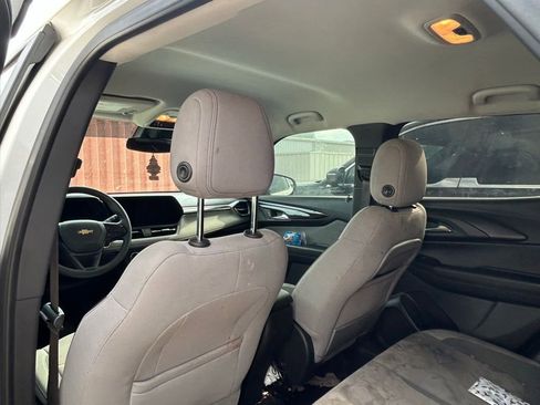 Used 2025 Chevrolet TrailBlazer LS w/ LS Convenience Package FWD image 6