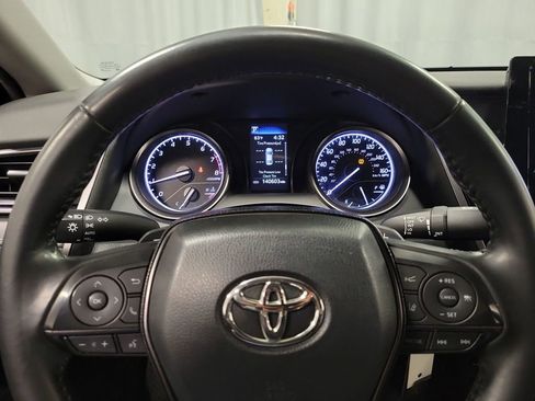 Used 2023 Toyota Camry SE image 14
