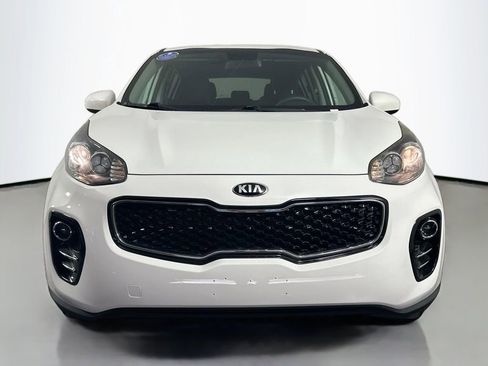 Used 2018 Kia Sportage LX image 2