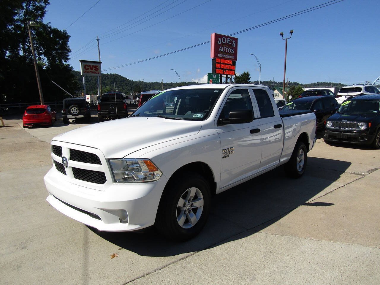 Used 2019 RAM 1500 Express AWD/4WD image 1