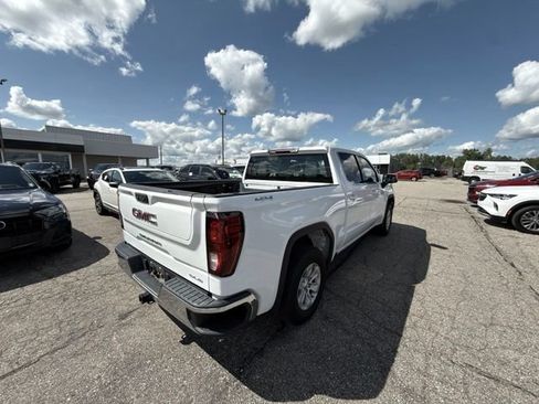 Used 2023 GMC Sierra 1500 SLE AWD/4WD image 4