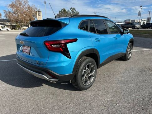 New 2026 Chevrolet Trax LT image 5