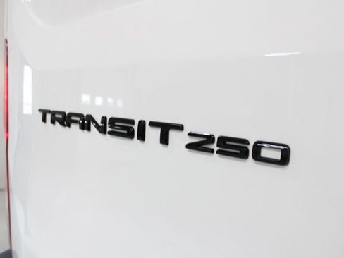 New 2026 Ford Transit 250 148 Medium Roof w/ Load Area Protection Package RWD image 27