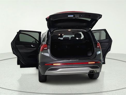 Used 2023 Hyundai Santa Fe SEL FWD image 13