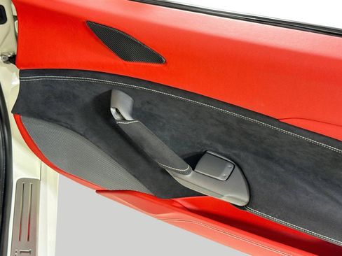 Used 2019 Ferrari 488 Spider RWD image 33
