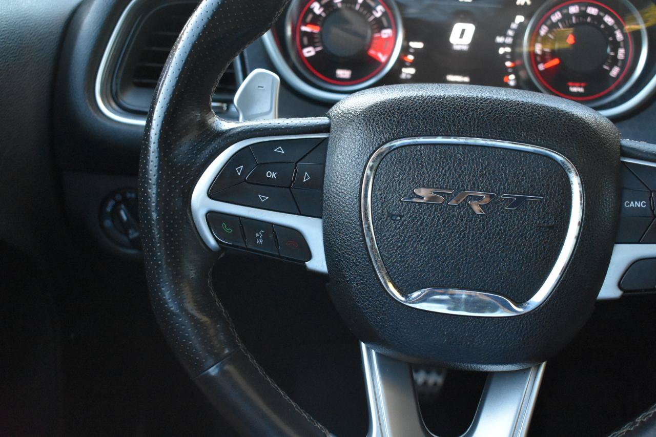 Used 2016 Dodge Challenger SRT RWD image 28