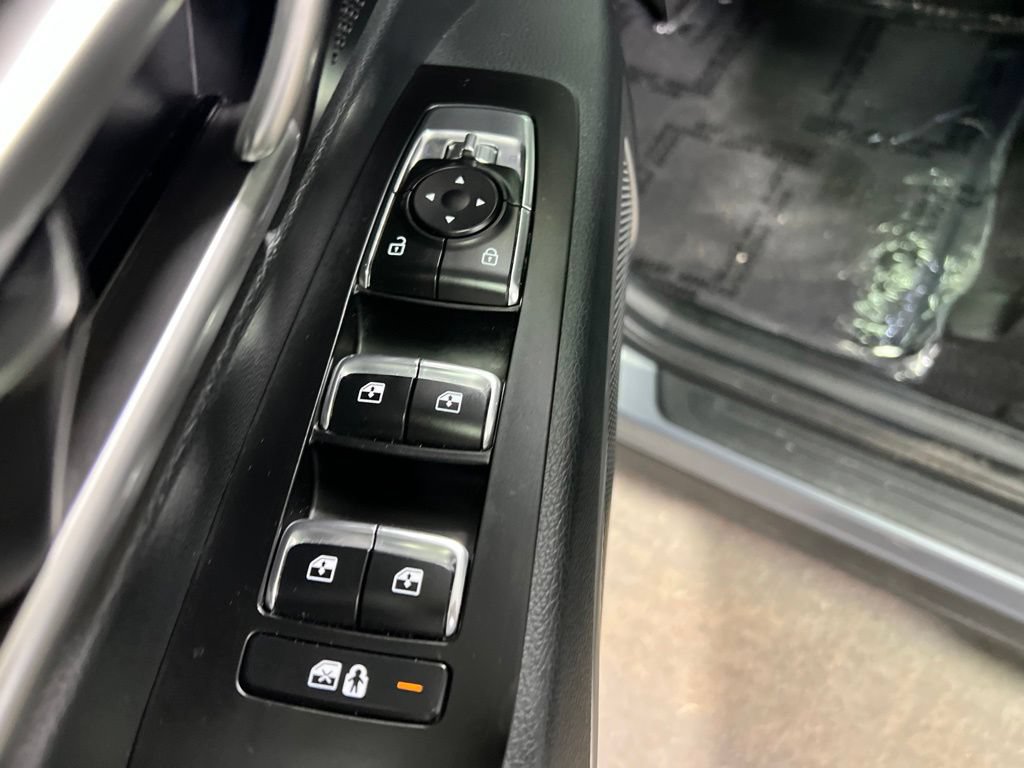 Used 2025 Kia Telluride S FWD image 22