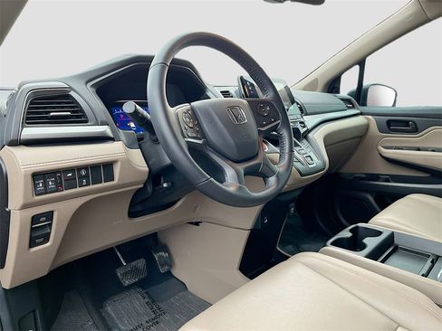 Used 2024 Honda Odyssey EX-L image 9