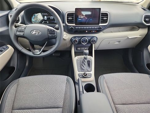 New 2025 Hyundai Venue Limited image 12
