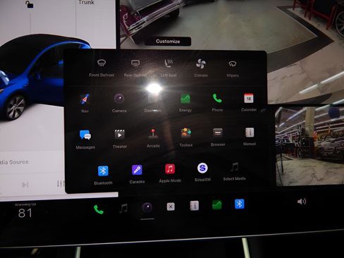 Used 2021 Tesla Model Y Long Range image 23