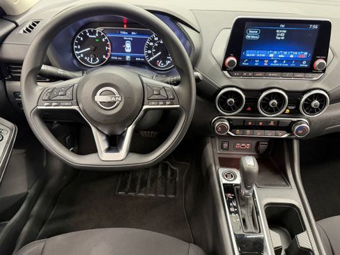 Used 2024 Nissan Sentra SV FWD image 25