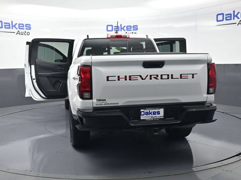 Used 2025 Chevrolet Colorado W/T w/ Advanced Trailering Package AWD/4WD image 57