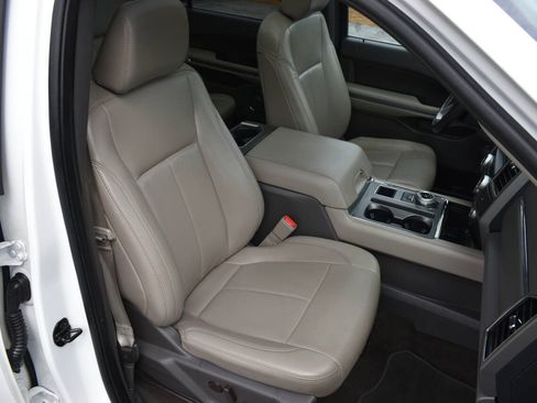 Used 2021 Ford Expedition XLT RWD image 23