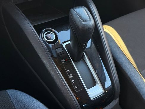 Used 2023 Nissan Versa SV image 32