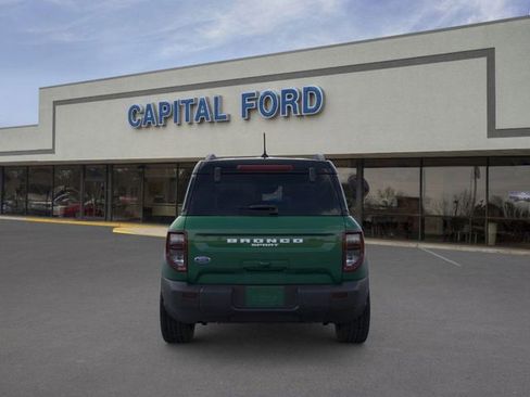 New 2025 Ford Bronco Sport Outer Banks image 5